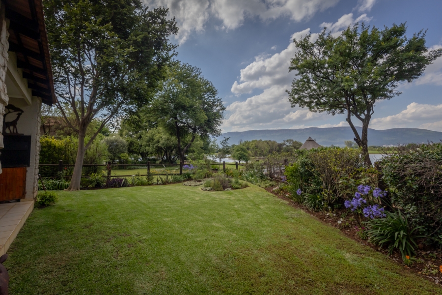 3 Bedroom Property for Sale in The Coves North West